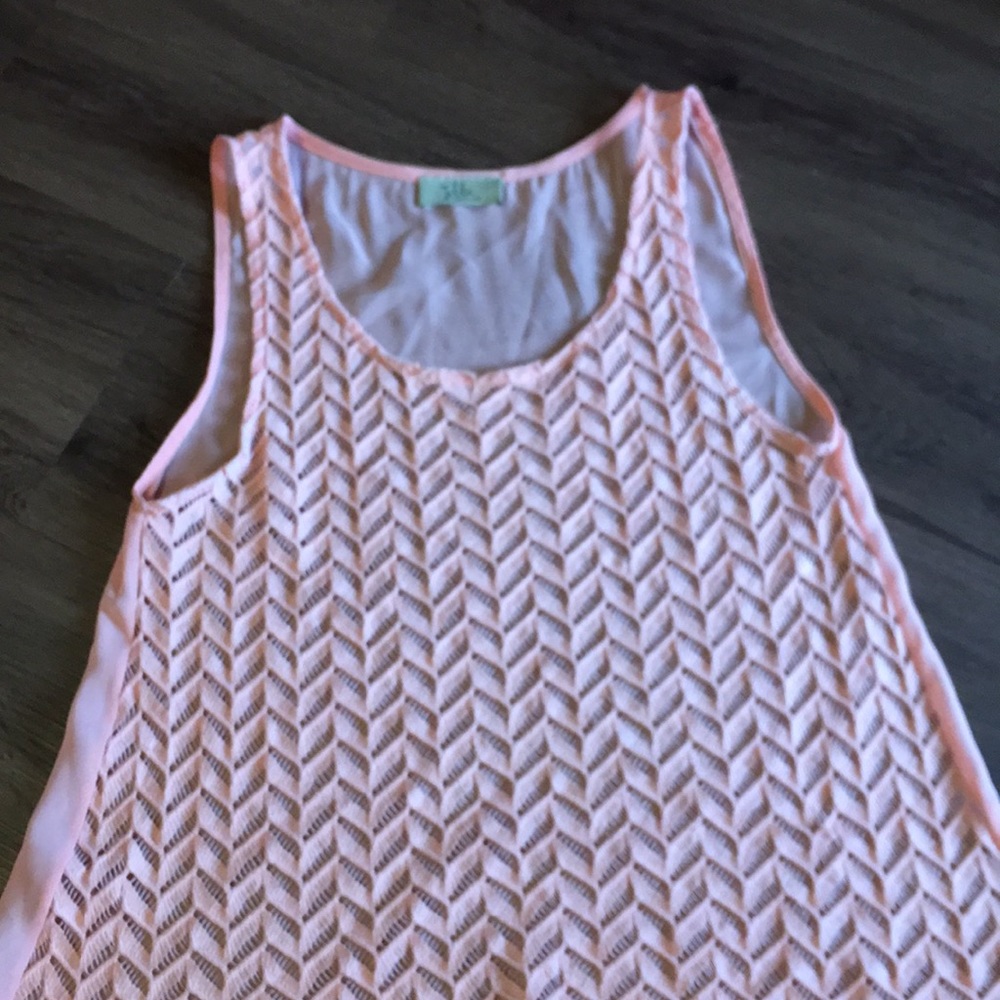 Like new, peach tank top